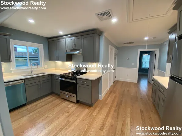 70-3 Sagamore St, Dorchester, MA 02125