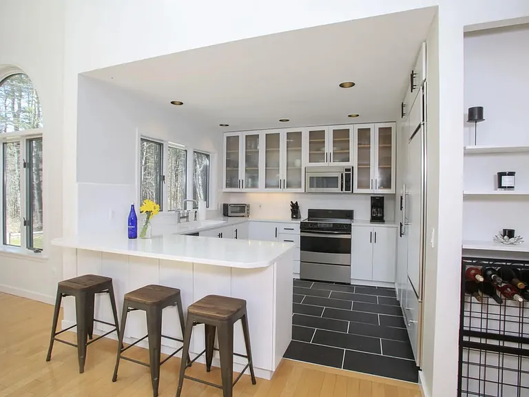 23 Cross Rd — Photo 11
