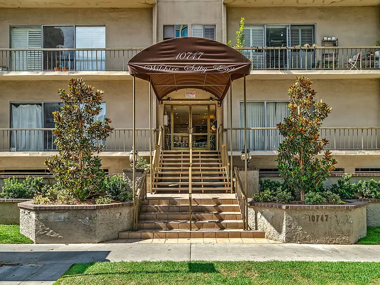 10747 Wilshire Blvd #1006 — Photo 11