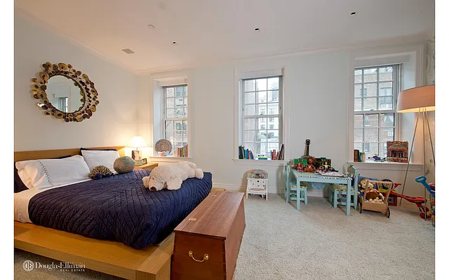 Sold by Douglas Elliman | media 37