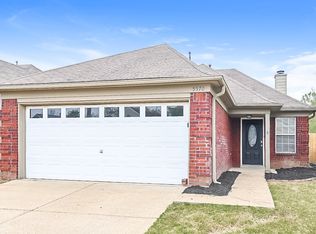 5570 Alexandria Ln, Southaven, MS 38671