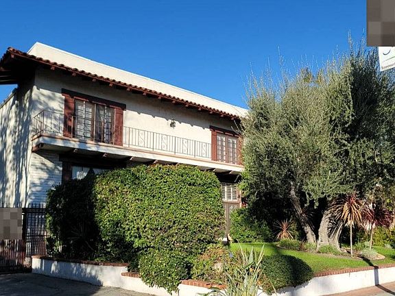 3rd image of 5229 Balboa Blvd Unit 25