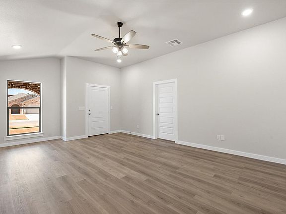 5th image of 2603 Tiffin Ave