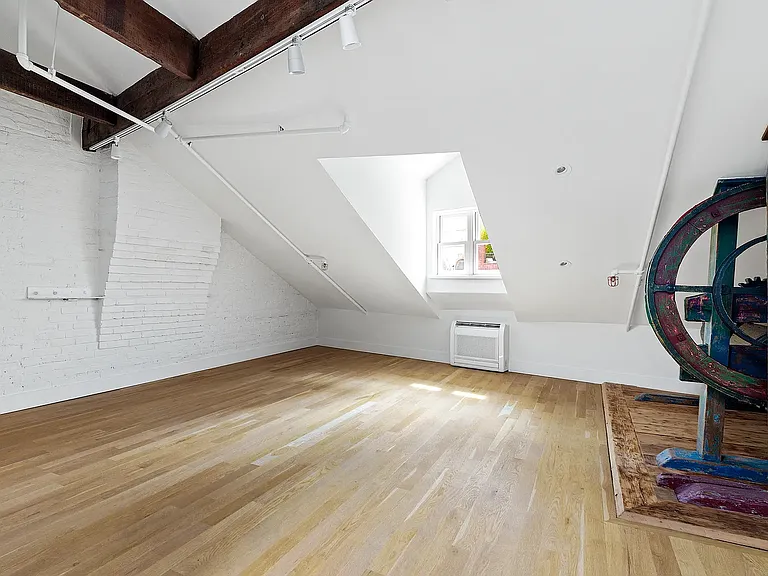 327 Canal St #2 — Photo 8