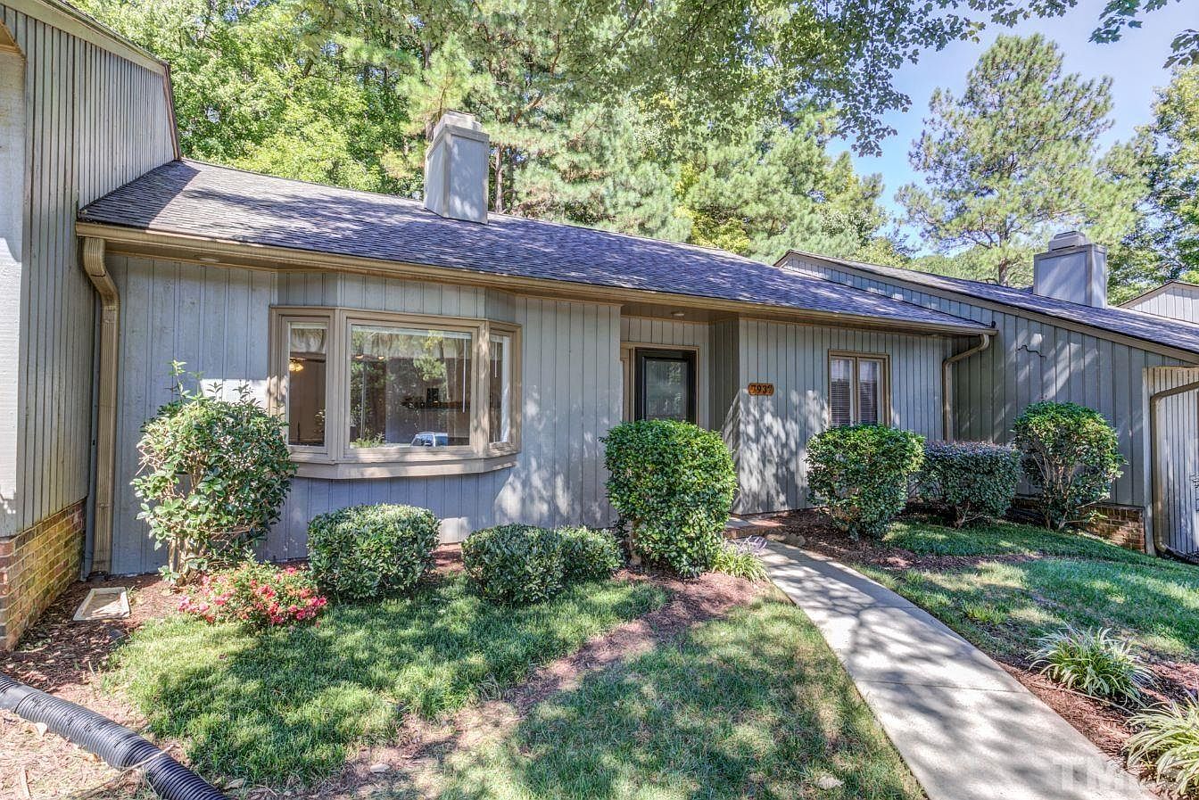 7937 Brown Bark Pl Raleigh Nc 27615 Mls 2405812 Zillow