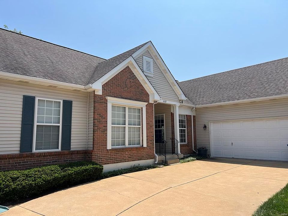 2nd image of 1115 Cambridge Cove Ct