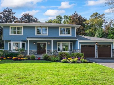 39 Kinsella Street, Dix Hills, NY, 11746