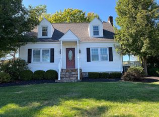 702 Ivy Ln, Aliquippa, PA 15001