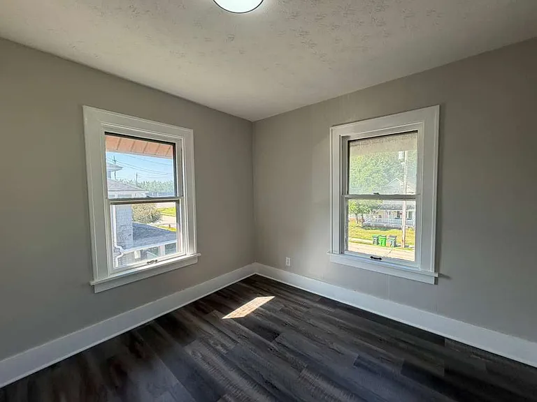 1700 E 290th St #2 — Photo 9