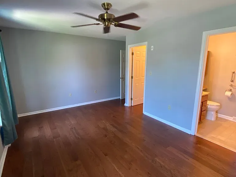 472 Hillside Dr — Photo 16