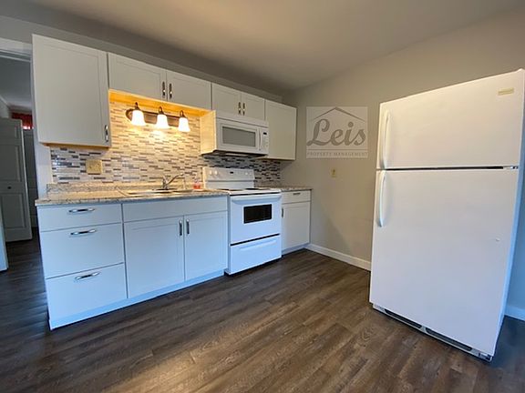 3rd image of 40 W Main St #1