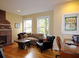 4430 N Dover St #1, Chicago, IL 60640