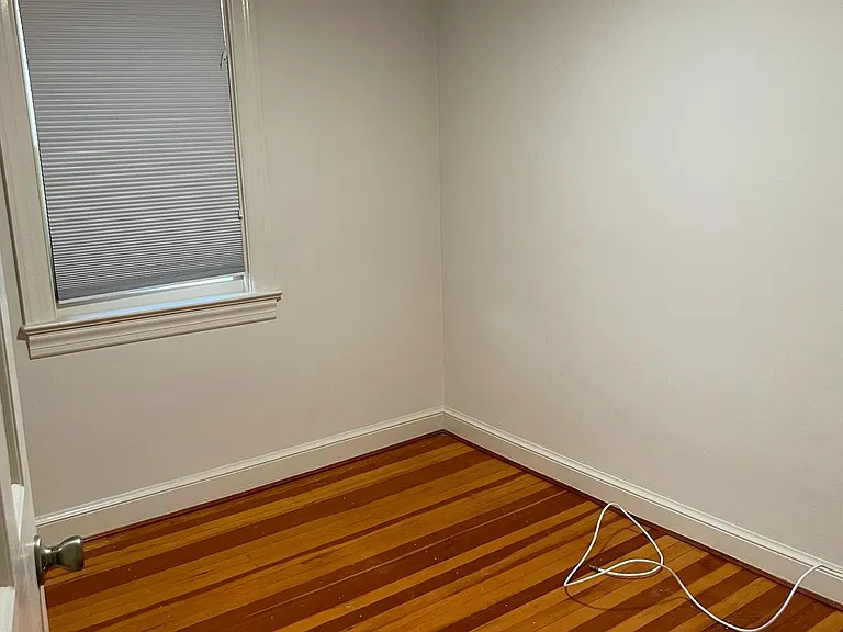 2210 N Lexington St #UPPER LEVEL — Photo 9