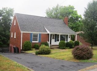 1402 Raven Dr, Pittsburgh, PA 15243