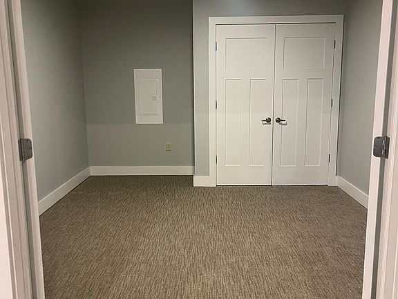 5th image of 445-49 S Salina St #503