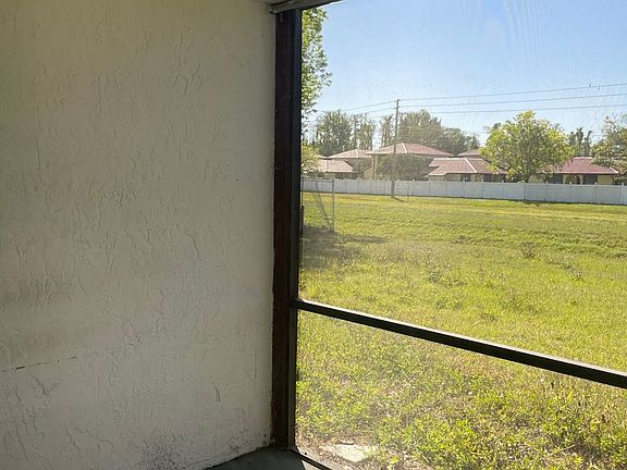 4th image of 622 Royalty Ct Unit A