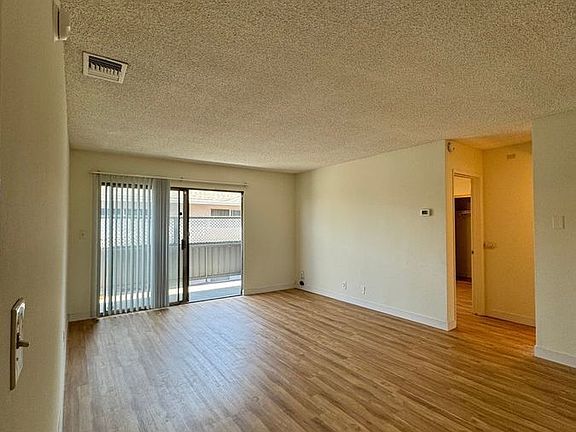 2nd image of 66 S Grand Oaks Ave #1