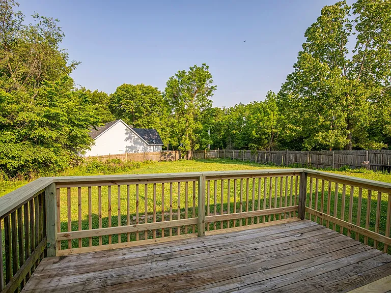 2 Watling Ln — Photo 15