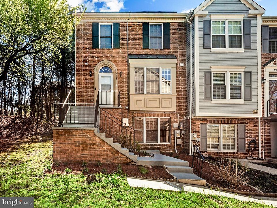 1st image of 9423 Rosmarin Way