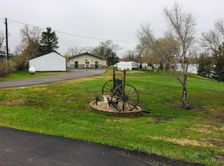 127 Lucinda Ln, Ipswich, SD 57451