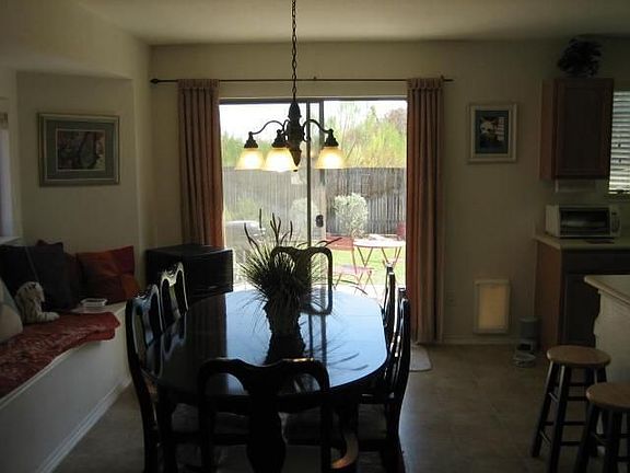 4th image of 4600 Woodstock Dr