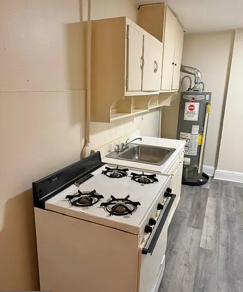 27 Main St E #304 — Photo 9