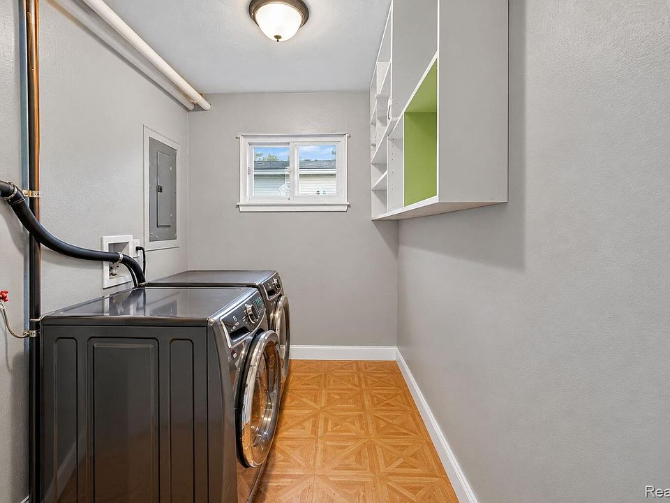 1334 Wilson Ave, photo 15