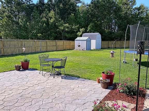 4th image of 438 Thorncliff Dr