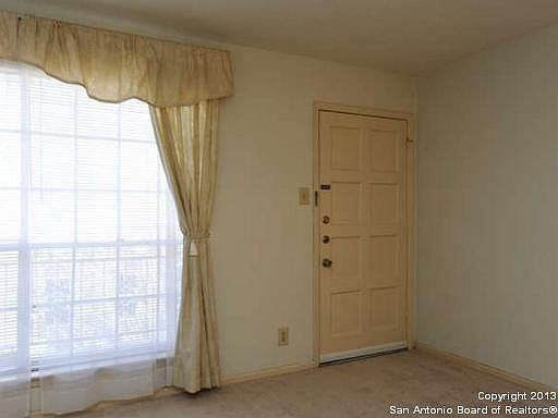 4th image of 8401 N NEW BRAUNFELS AVE #339