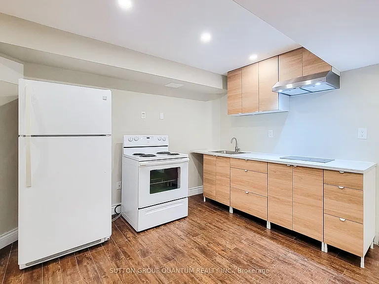 320 Leiterman Dr #LOWER — Photo 4