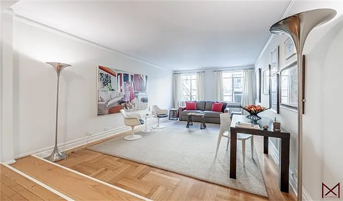 Sold by Bank Neary | media 3