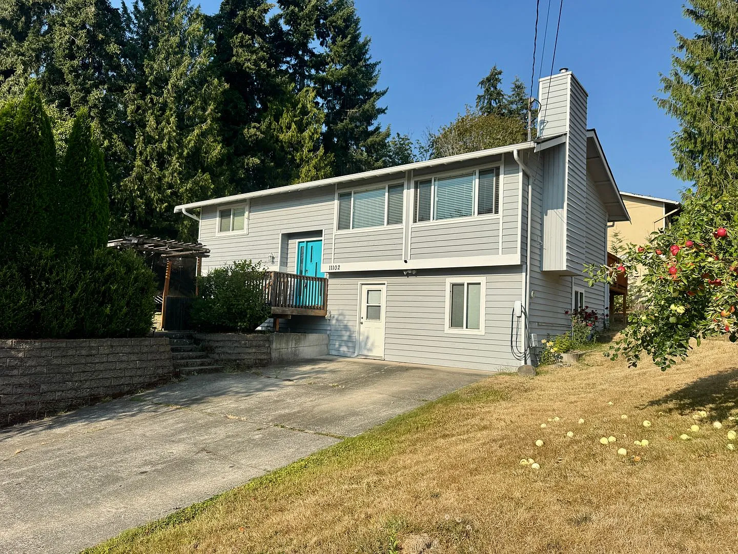 4-Bedroom Kirkland Home on Large Corner Lot with A/C & Expansive Backyard — Photo 1
