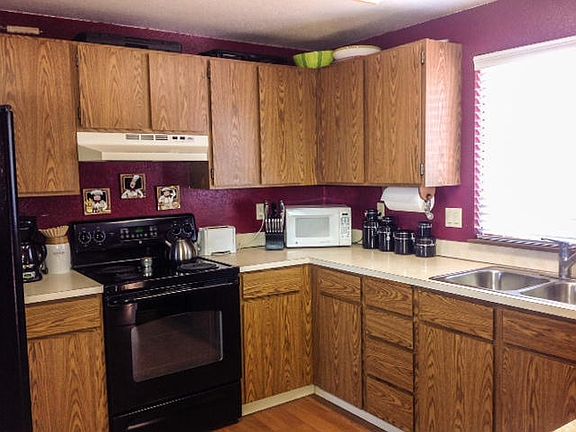 4th image of 529 Hainsworth St