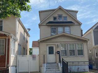 11019 Inwood St, Jamaica, NY 11435