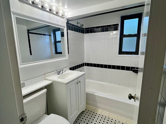 4th image of 3825 Davis Pl NW APT 202