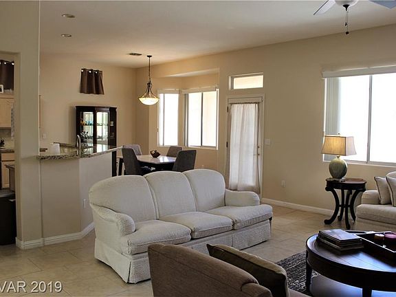 5th image of 10812 Mission Lakes Ave