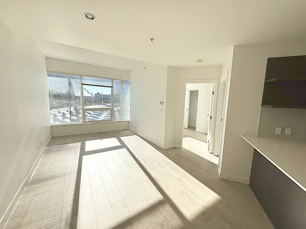 97 W Georgia St, Vancouver, BC