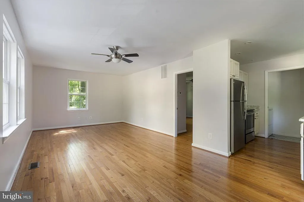 1 bed, 1.0 bath, 800 sqft, $1,800 — Photo 4