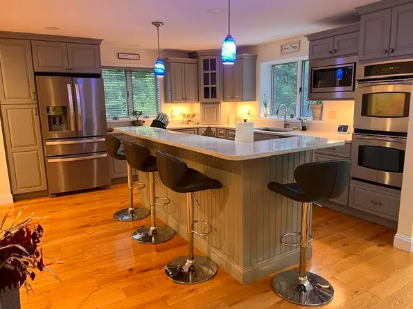 21 Roberts Road, Rochester, NH 03867