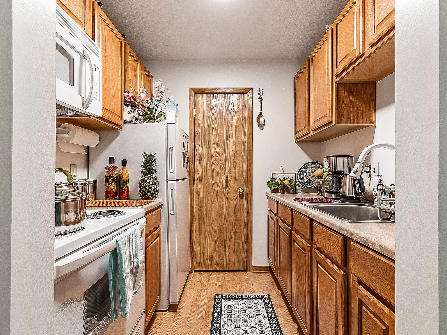 HICKMAN HILL APARTMENTS — Photo 3