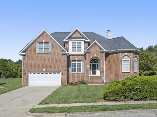 106 Beckford Rd, Cary, NC 27518