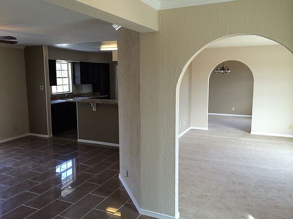 3rd image of 10901 Bella Vista Dr