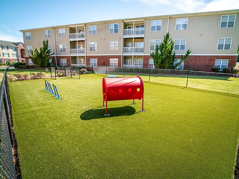 Ashton Park Apartments — Photo 7