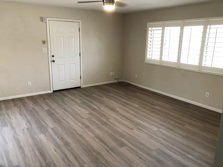 700 W University Dr #210 — Photo 14