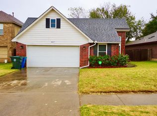 2437 Cherry Ln, Midwest City, OK 73130