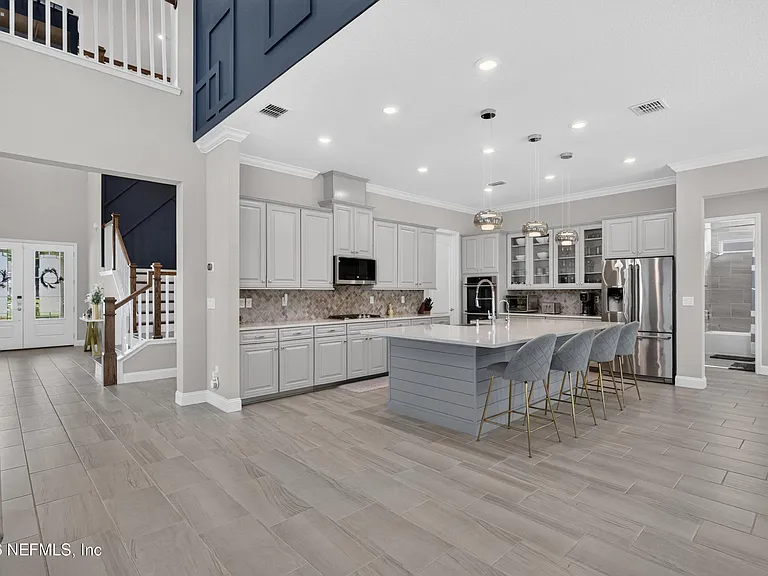 22 Azura Point — Photo 51