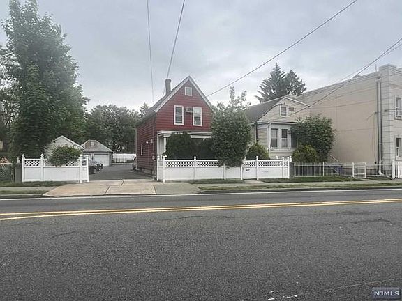 2nd image of 408 River Dr #410