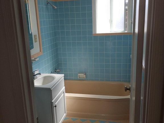 5th image of 545 Monterey Blvd #545
