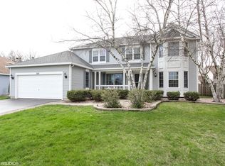 300 Hampton St, Cary, IL 60013