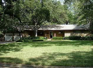 1125 Woodland Dr, Arlington, TX 76012